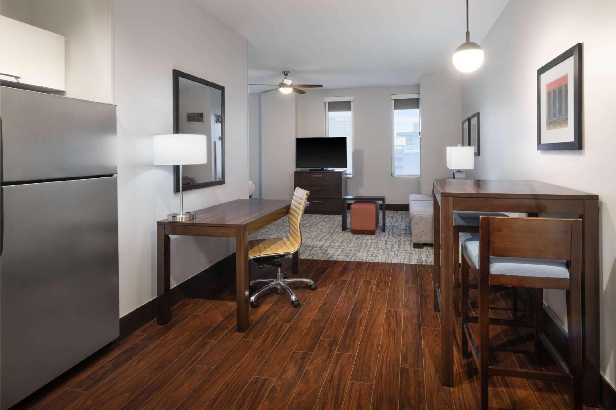 Homewood Suites- Denver Downtown Convention Center Екстериор снимка